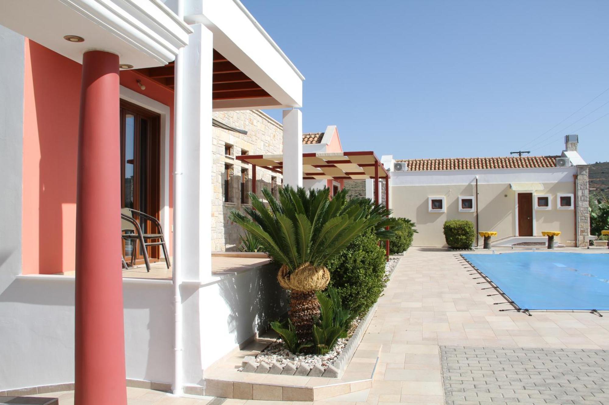 αριων Village & Apartment *