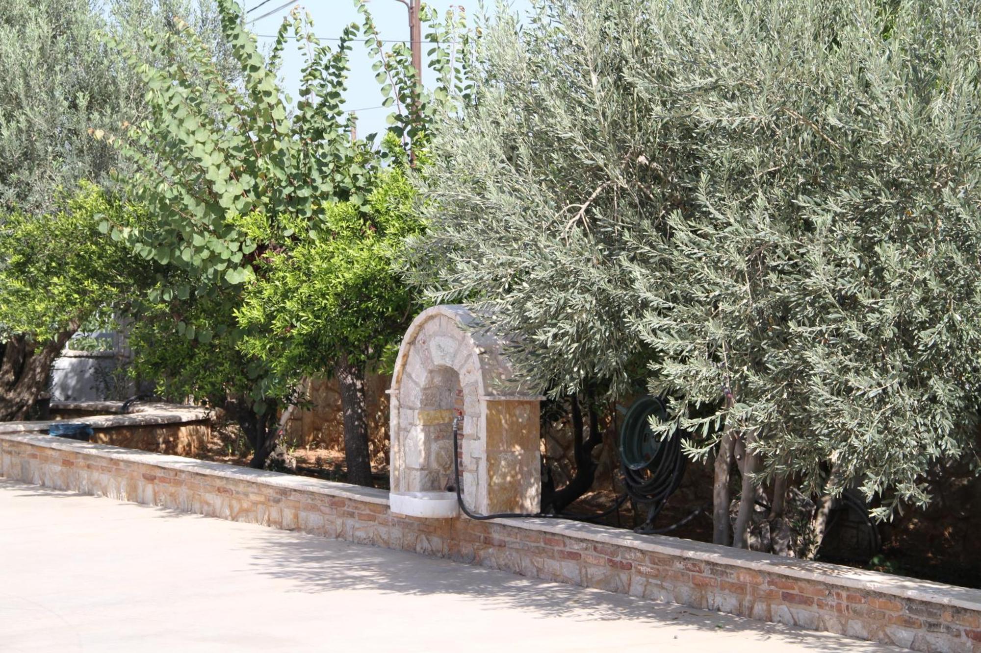Apartment αριων Village &