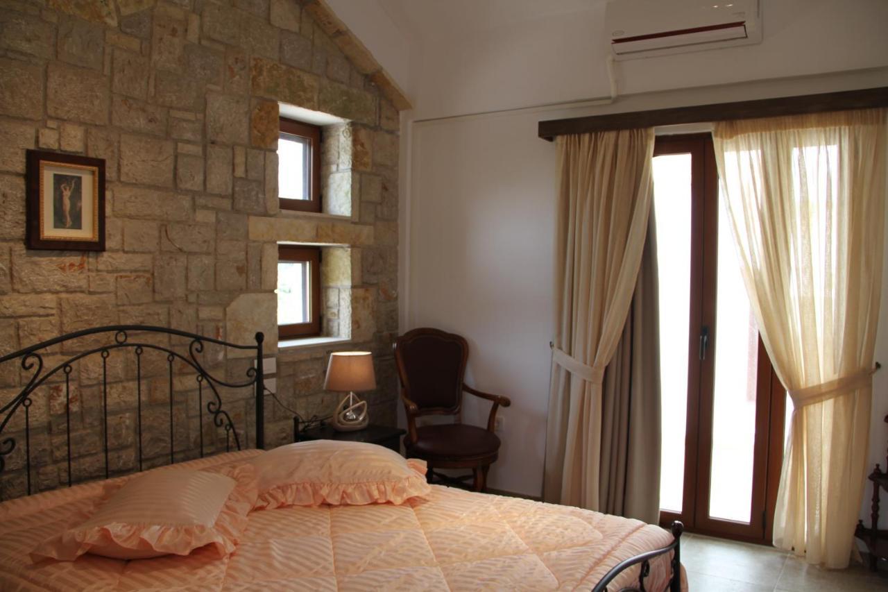 αριων Village & Apartment