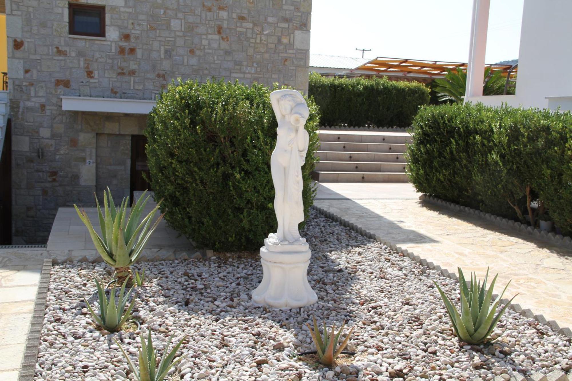αριων Village & Nafplio